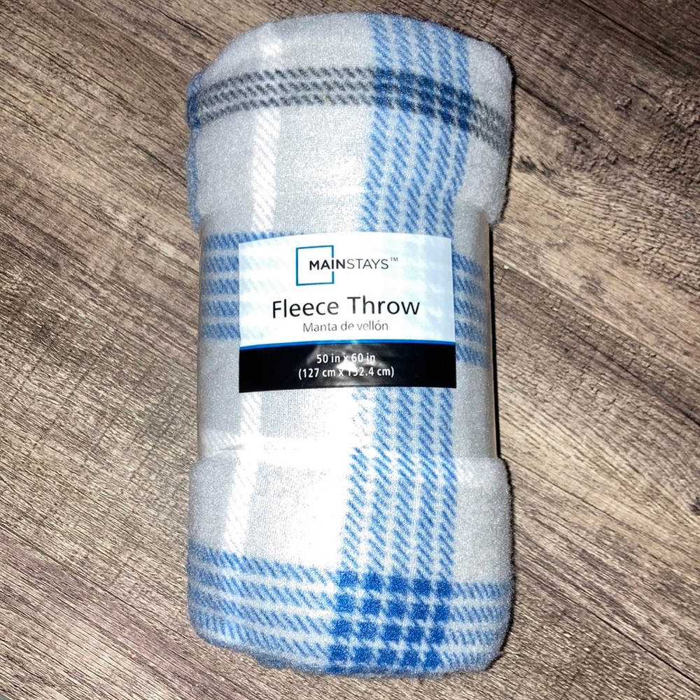 Fleece throw